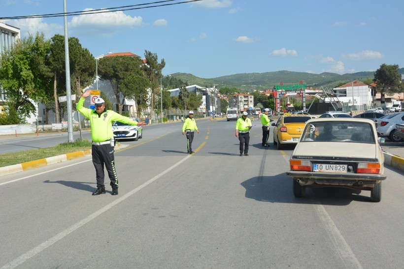 Bigadiç’te Trafik Haftası’na Tatlı Dokunuş