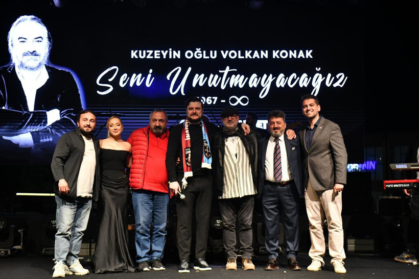 Volkan Konak, Balıkesir’de konserlerle anıldı - Resim: 6