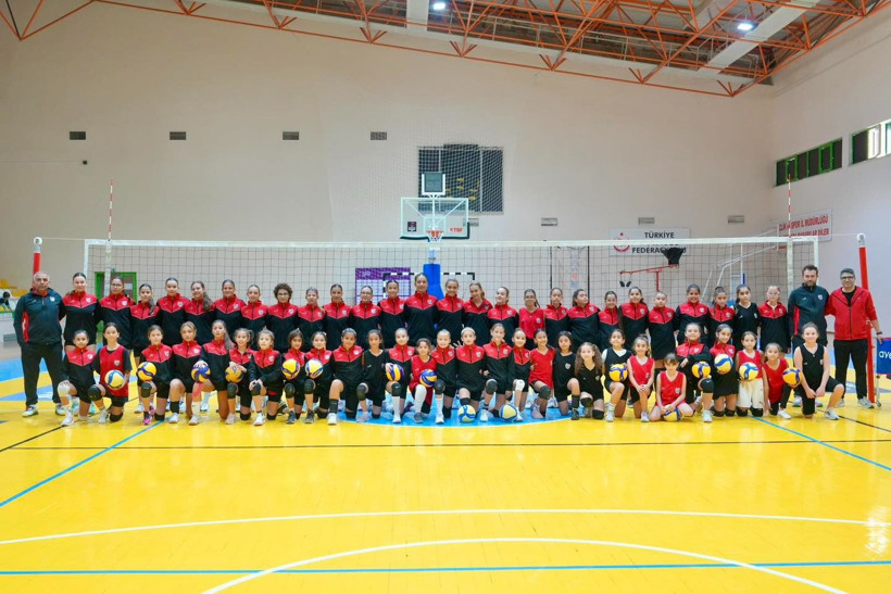 Burhaniye Belediyespor Altyapısı Başarıya Doymuyor - Resim: 2