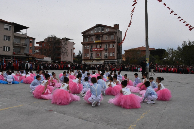 BİGADİÇ'TE 23 NİSAN COŞKUSU - 2. resim