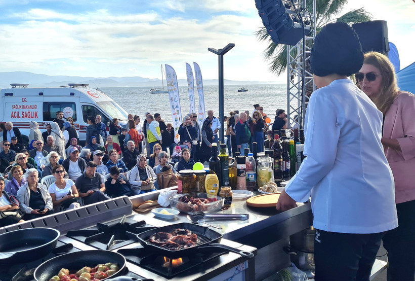 MasterChef Şampiyonu Esra Tokelli’den Edremit’te Zeytinyağlı Ahtapot Şov - 2. resim