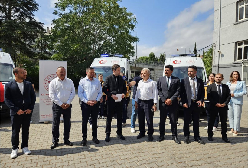  Balıkesir'de 4 yeni ambulans göreve başladı
