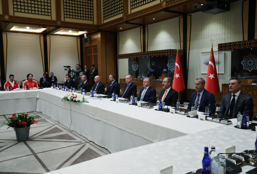 Cumhurbaşkanı Erdoğan, Gümüş Madalya Kazanan 12 Dev Adam’ı Kabul Etti - 1. resim