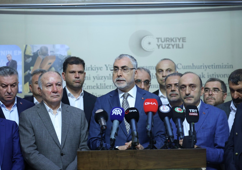 Kamu İşçilerine Zam Müjdesi! İşte 2025 Tablosu 