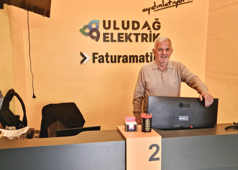 Akçay’da Emeklilerin Yüzü Güldü UEDAŞ Yeniden Açıldı