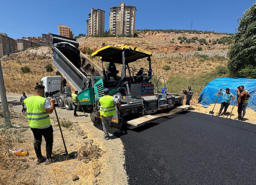 Edremit İbrahimce Mahallesi’nde Yol Hamlesi 