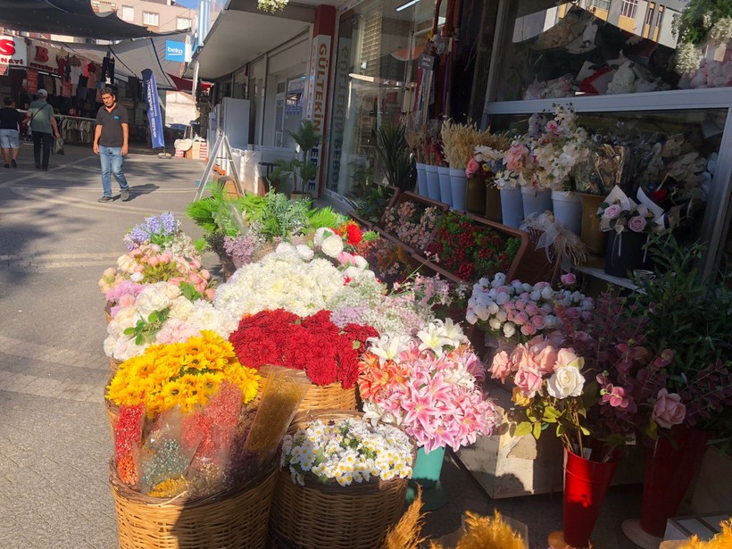 Çiçek sarı