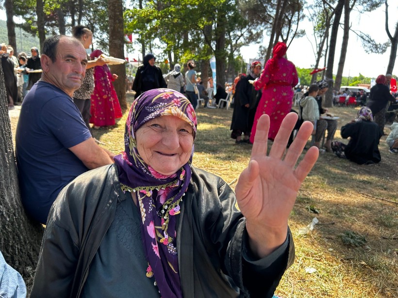 Gökçeyazı'da Festival Ruhu "Bardak Gelin"                               