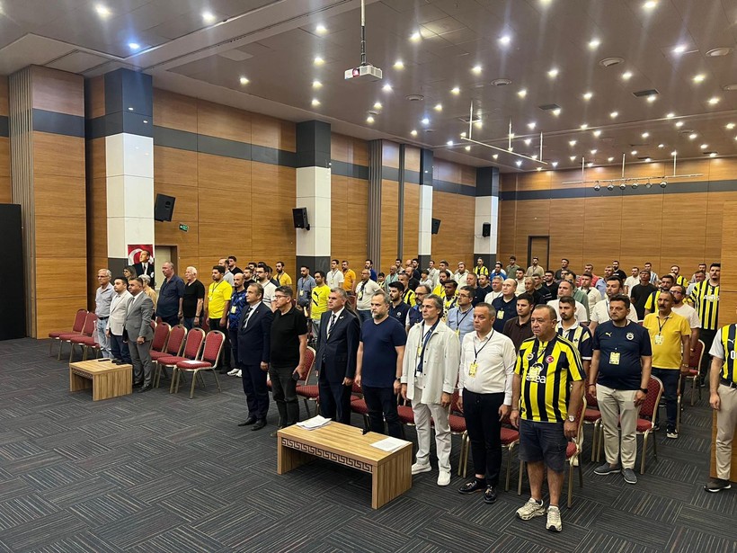 Balıkesir Fenerbahçeliler Derneği Taraftarları Birleştiriyor