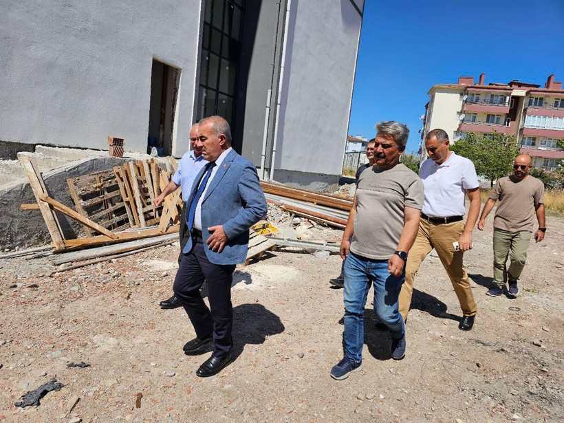 Balıkesir'de Eğitime Güçlü Yatırımlar Sürüyor