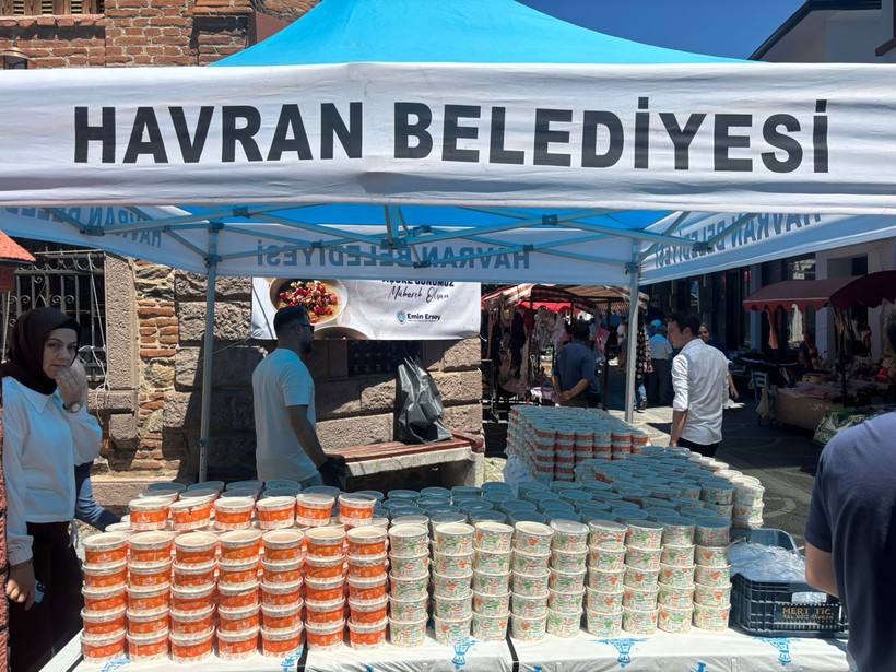  Havran'da Geleneksel Aşure Hayrı Gerçekleştirildi