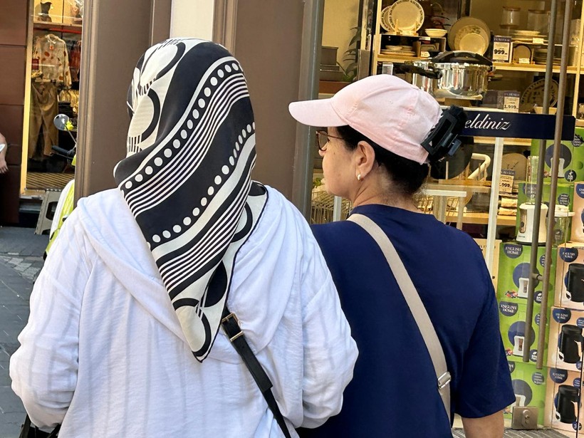 Balıkesir’de Kavurucu Sıcaklar Başladı, Şapkalı İnsan Sayısı Arttı