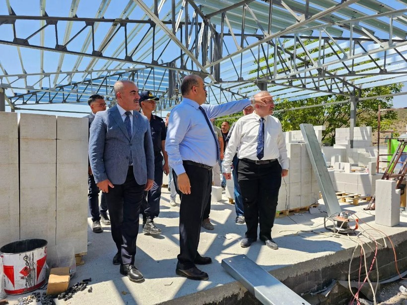 Vali Ustaoğlu ve İl Milli Eğitim Müdürü Murat Demir’den Okul İnşaatına İnceleme