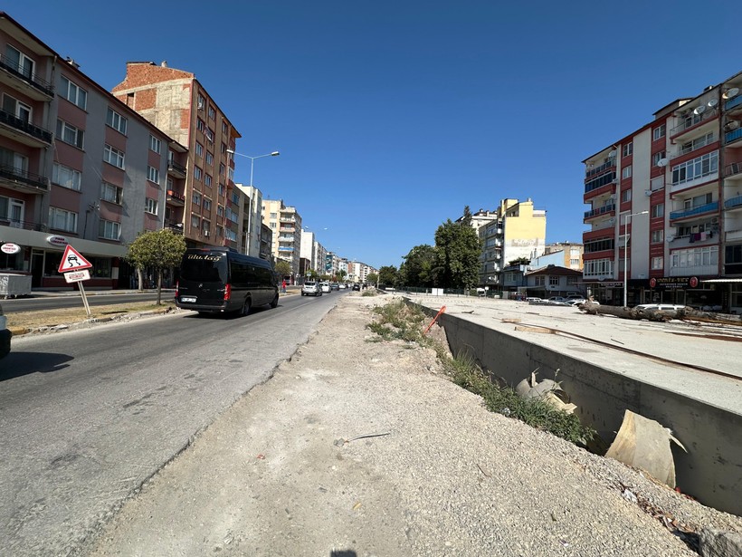  Yonca Esnafından Yol Çalışması Tepkisi Bitirin Artık!