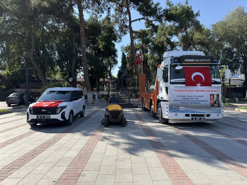 İvrindi Belediyesi Araç Filosunu Güçlendirdi