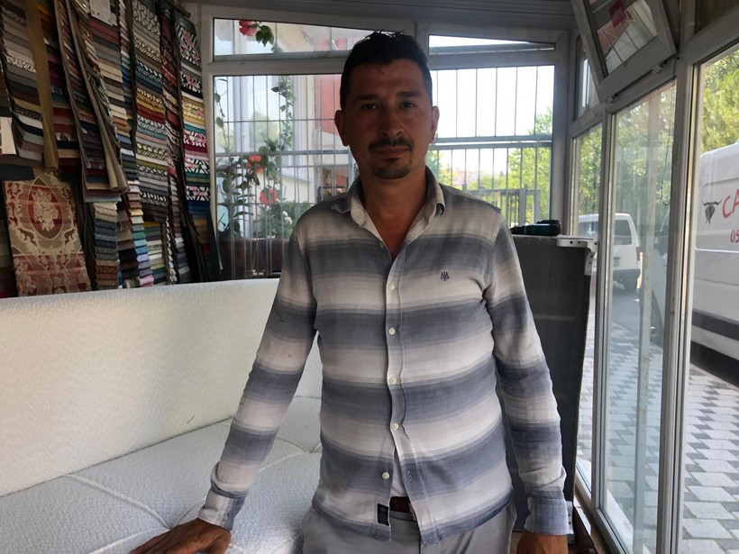 Balıkesir’de Mobilya Döşeme Sanatıyla Eskiye Yeni Hayat: Özcan Barut 25 Yıldır Aynı İşte