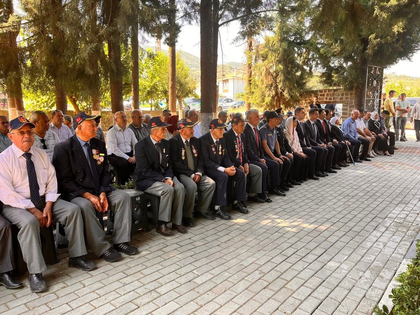  İsmail Uluhan’dan 15 Temmuz’da Şehitlik Ziyareti 