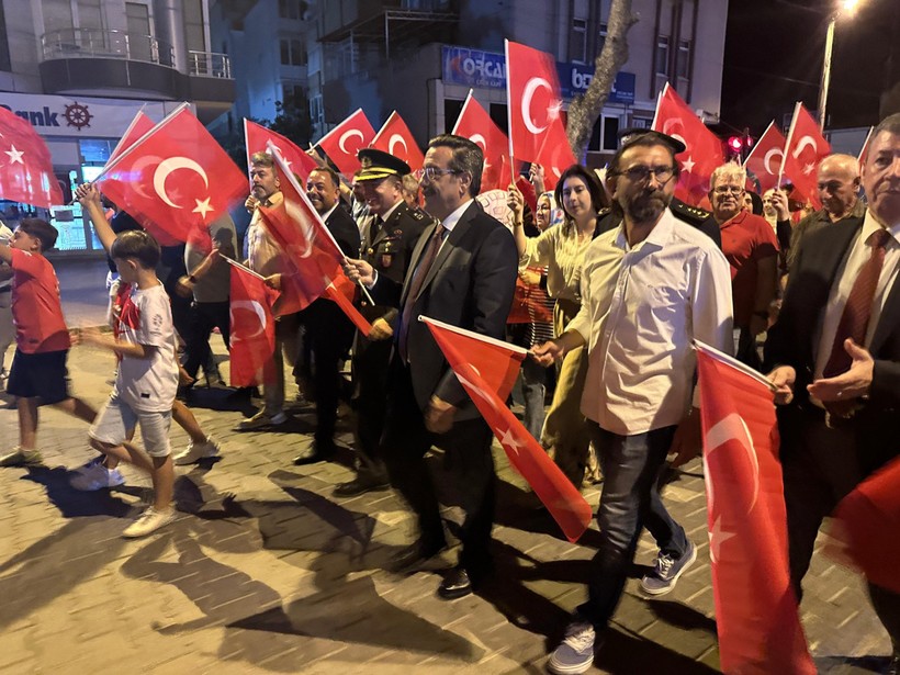Burhaniye’de 15 Temmuz Anlamlı Etkinliklerle Anıldı 