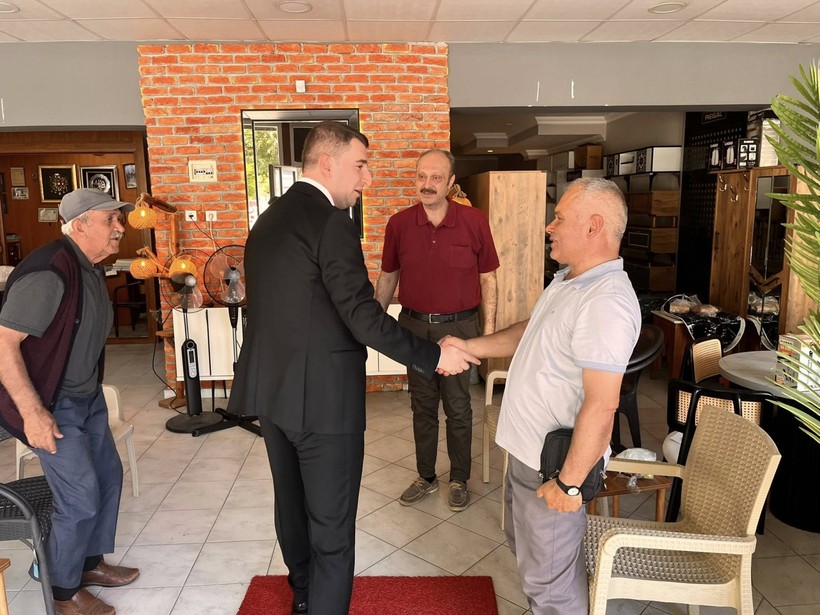  Sındırgı Kaymakamı Doğukan Koyuncu Esnafın Sorunlarını Dinledi