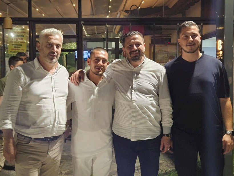  AK Parti İl Başkanı Aydemir Gençlerle Toygar Mahallesi’nde Buluştu 