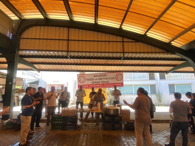  Sebzeciler ve Meyveciler Odası’ndan 60. Yıla Özel Aşure Hayrı