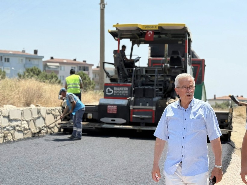 Erdek Atatürk Mahallesi Atlas Caddesi Asfalta Kavuştu