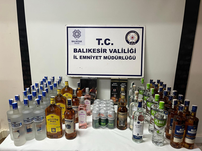 Balıkesir ve Edremit’te Kaçak Sigara ve Alkol Operasyonu 2 Kişiye Adli İşlem