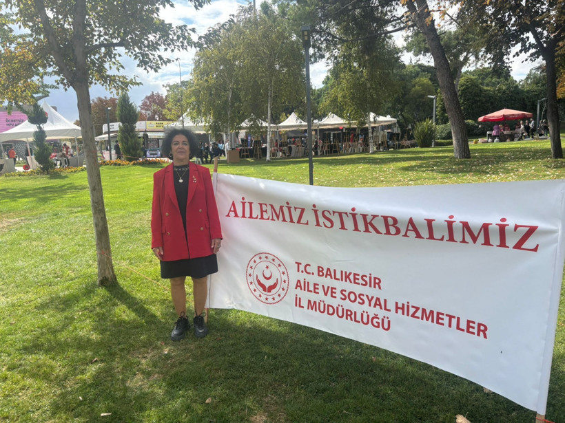 Balıkesir’de “Aile Yılı” Etkinliği: Katılımcılar Aile Birliğine Dikkat Çekti - 1. resim