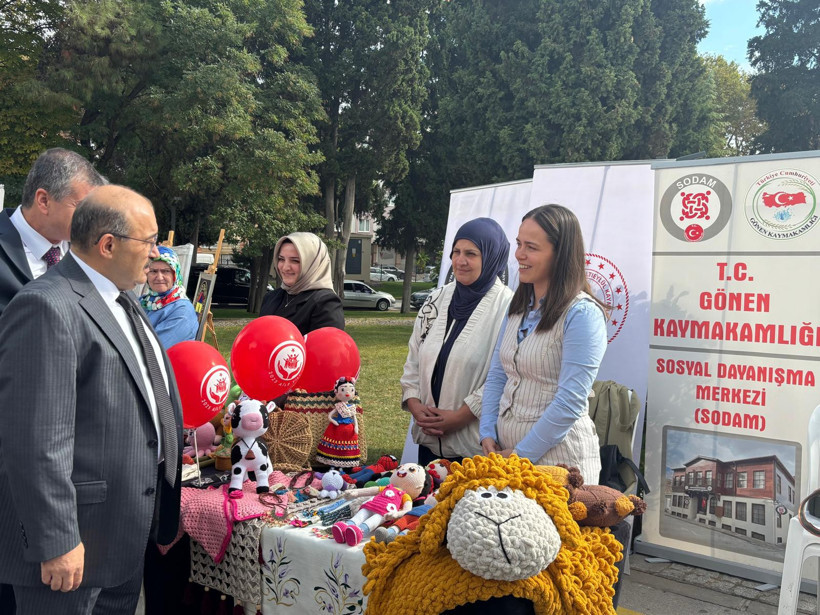 Balıkesir’de “Aile Yılı” Etkinliği: Katılımcılar Aile Birliğine Dikkat Çekti - 4. resim