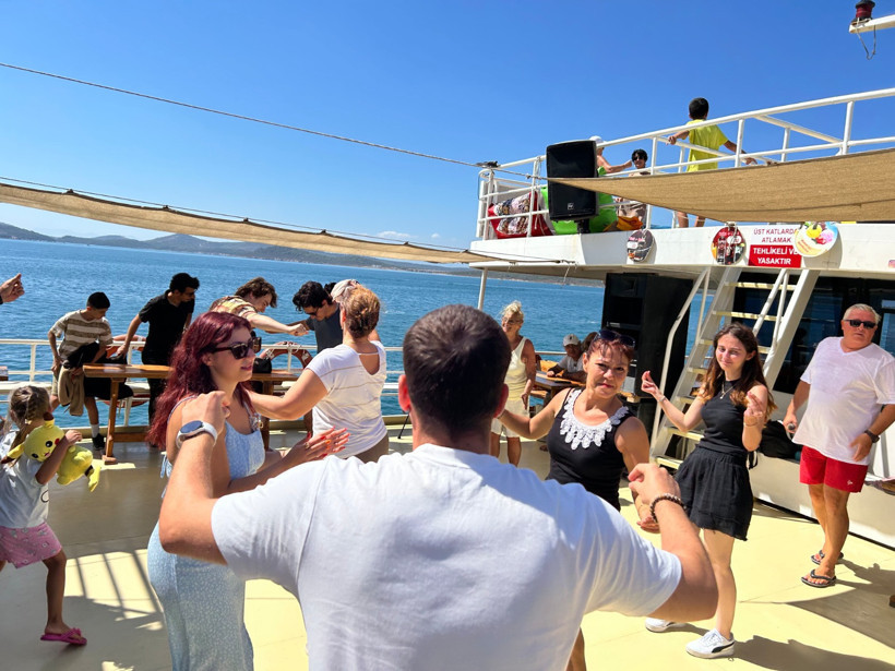 Gazeteciler Denizde Buluştu: Balıkesir Merhaba’dan Yaza Veda Yat Turu - 1. resim