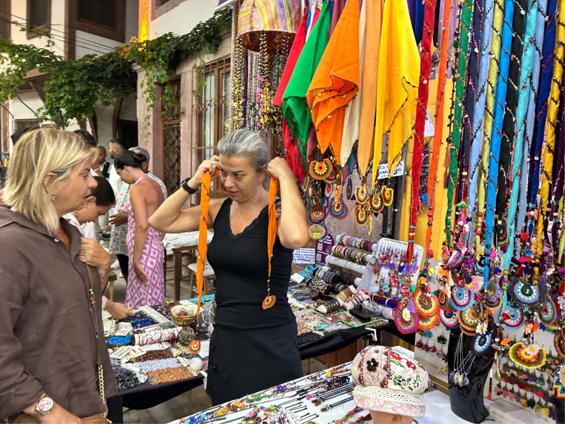 Balıkesir’de Tülbentler Neden Birdenbire Moda Oldu? - 1. resim