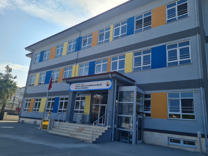 Erdek TOBB 18 Eylül Ortaokulu Yeni Binasında Eğitime Başladı - 2. resim