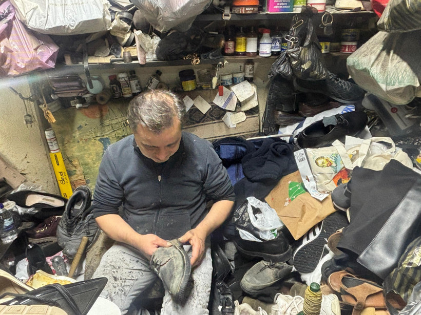 Balıkesir’de Yağmur Yağdı, Kunduracı Arif Usta’nın Hikayesi Isıttı