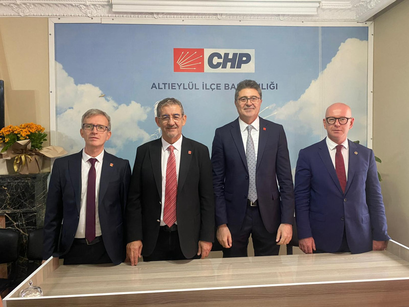 CHP’li Ensar Aytekin, Altıeylül İlçe Başkanlığını Ziyaret Etti - 2. resim