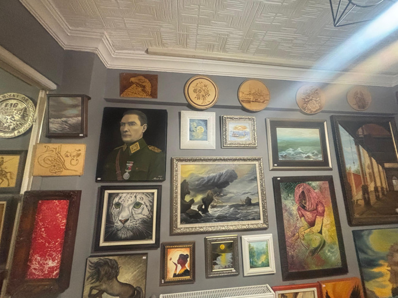 Balıkesirli Ressam Ahmet Öz: “Resim Benim İçin Dünyadan Kaçmanın Yolu” - 1. resim