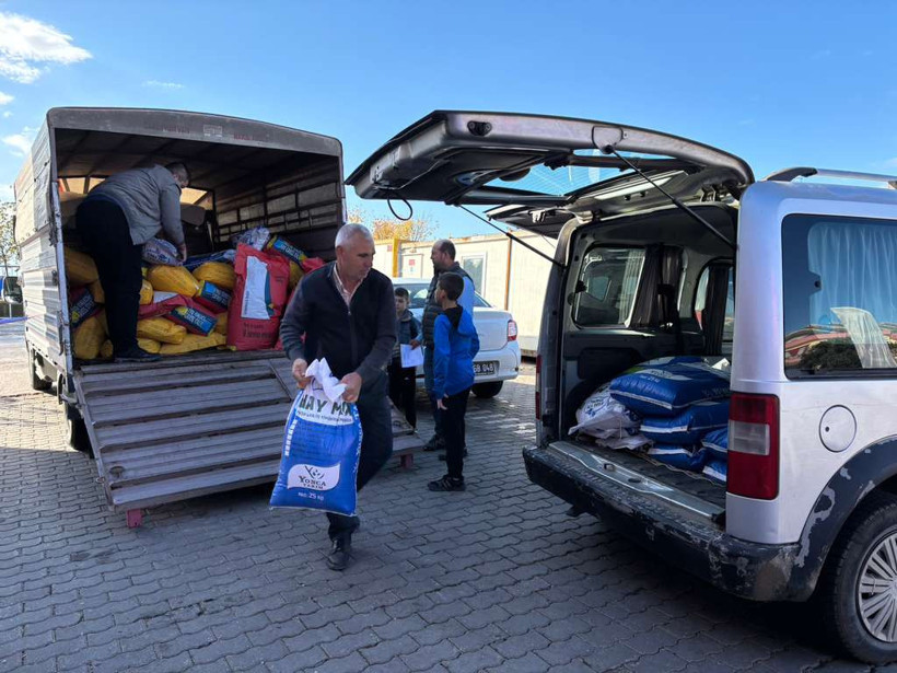 Büyükşehir’in tohum desteği üreticinin yüzünü güldürüyor - 2. resim