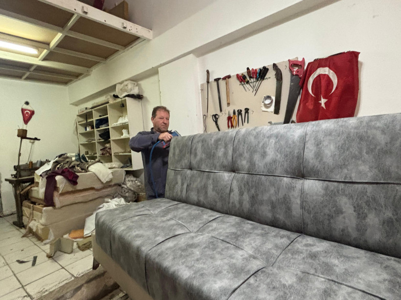 Döşemecilik Teknolojiye Rağmen Ayakta Kalır