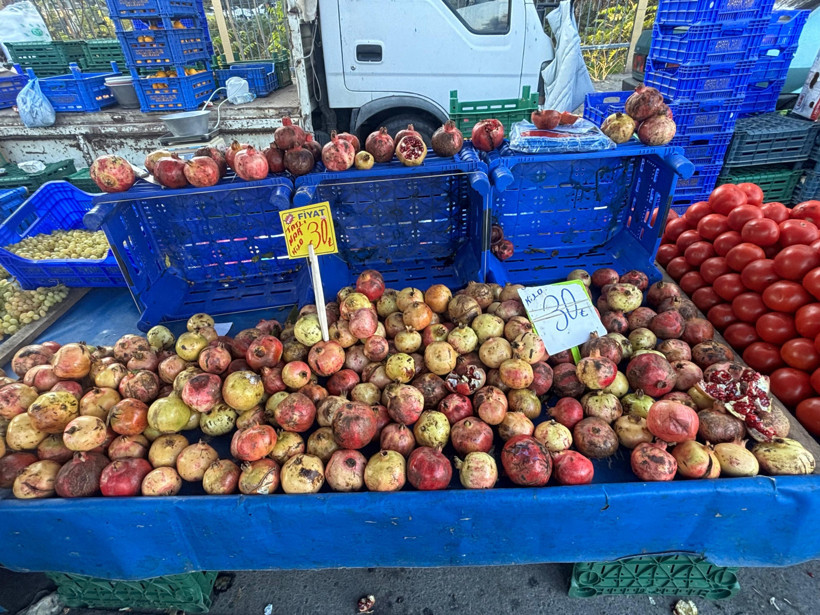 Bigadiç’te Nar Sezonu Yoğun Başladı