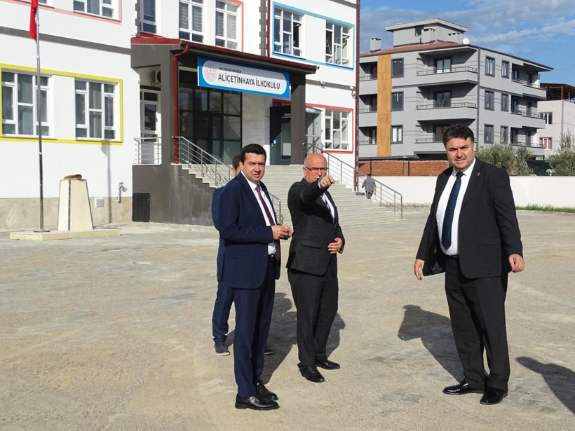 Başkan Ersoy’dan Okul Ziyareti ve 10 Kasım Katılımı