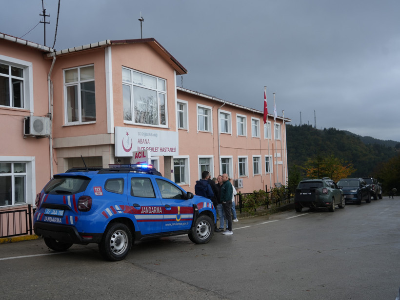 Ayının saldırısına uğradı