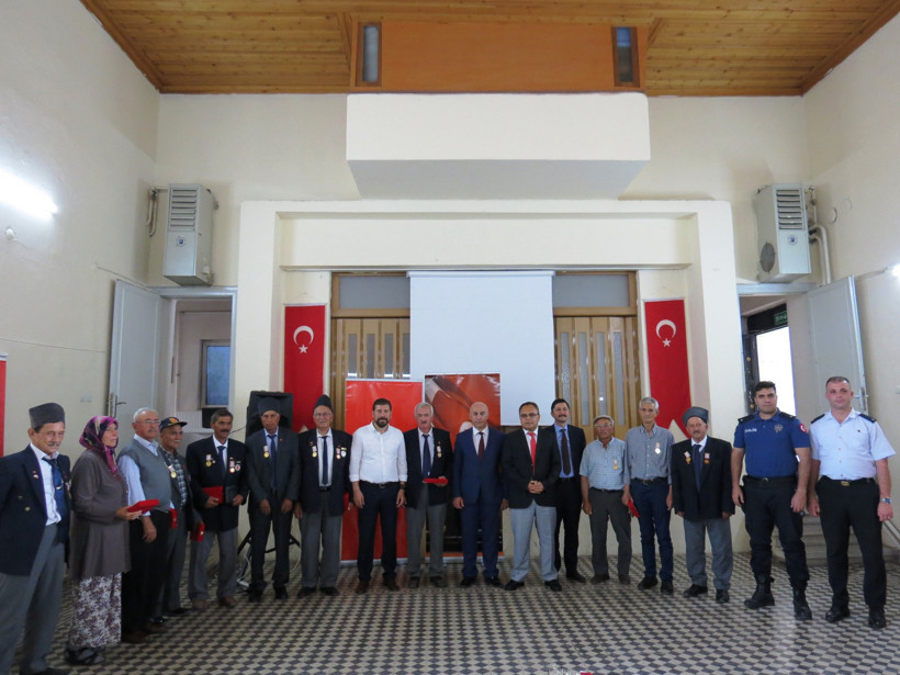 SINDIRGI’DA GAZİLERE MADALYA - 2. resim