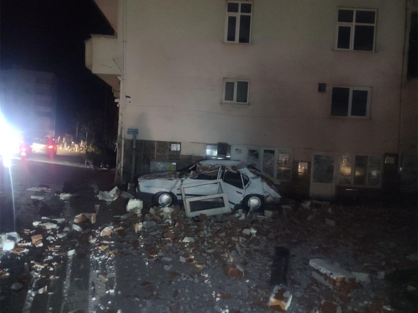 Sındırgı'da Yeni görüntüler: Yıkımın Boyutu Ortaya Çıktı - Resim: 5