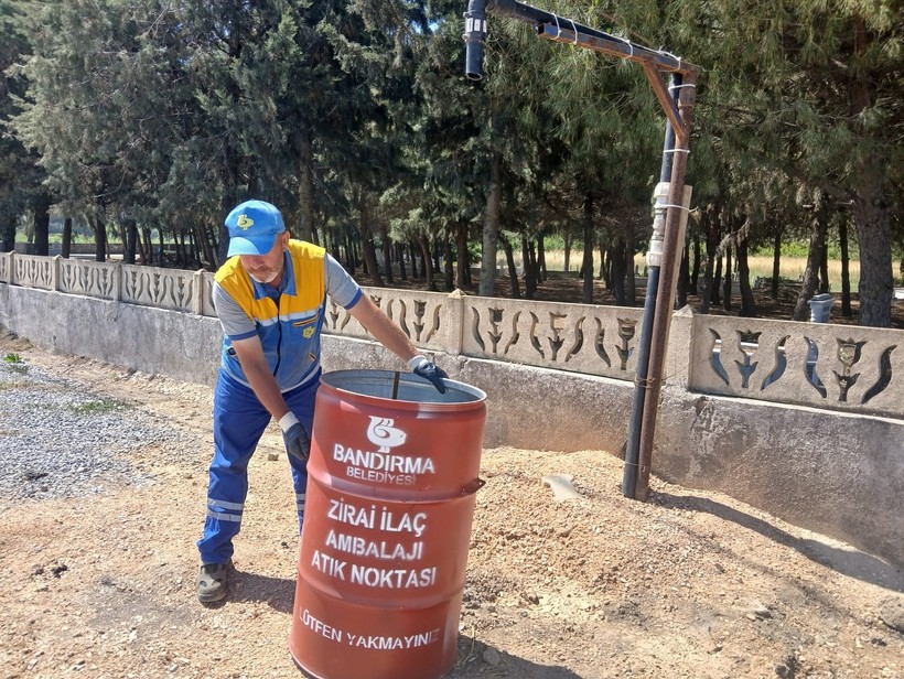 Bandırma Belediyesi’nden Kırsalda Zirai Atık Seferberliği