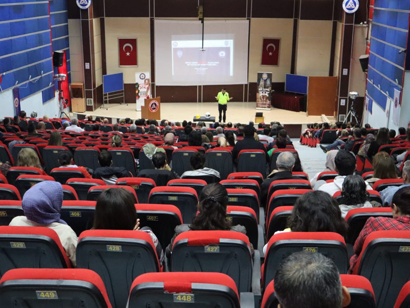 Balıkesir’de Kamu Çalışanlarına Yönelik Eğitim - 2. resim