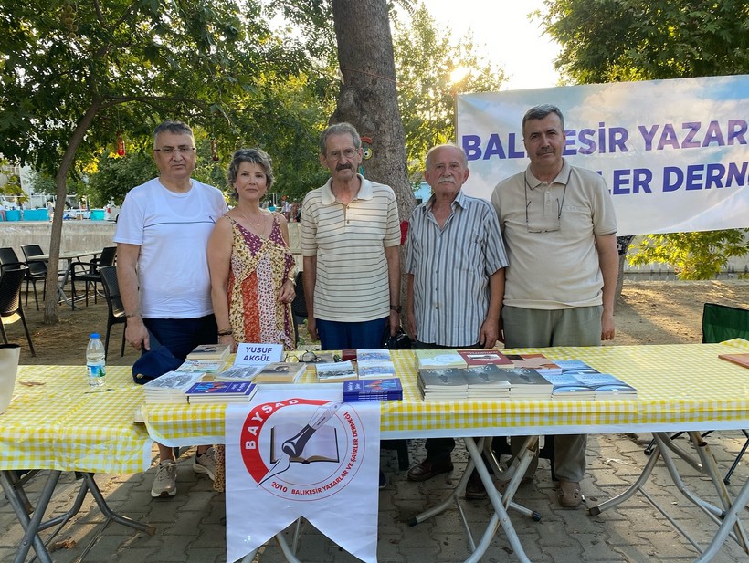  Altınoluk Kültür ve Sanat Festivali'nde Şiir ve Türkü Rüzgârı Esti
