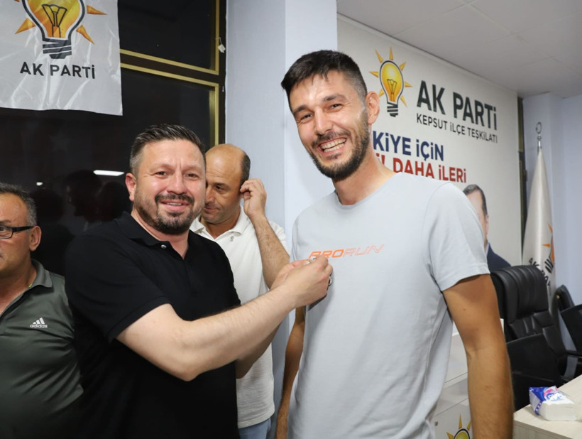 yeniden refahtan ak partiye katılım