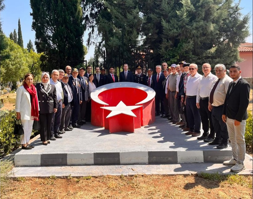  İsmail Uluhan’dan 15 Temmuz’da Şehitlik Ziyareti 