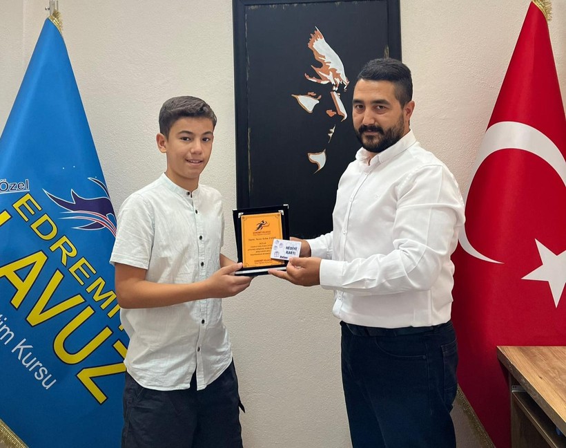 Edremit’te LGS Birincileri Başarının Kılavuzunu Buldu