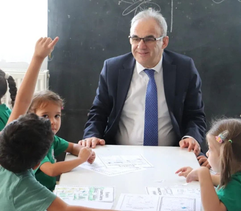 Edremit'te Minik Yürekler Geleceğe Hazırlanıyor