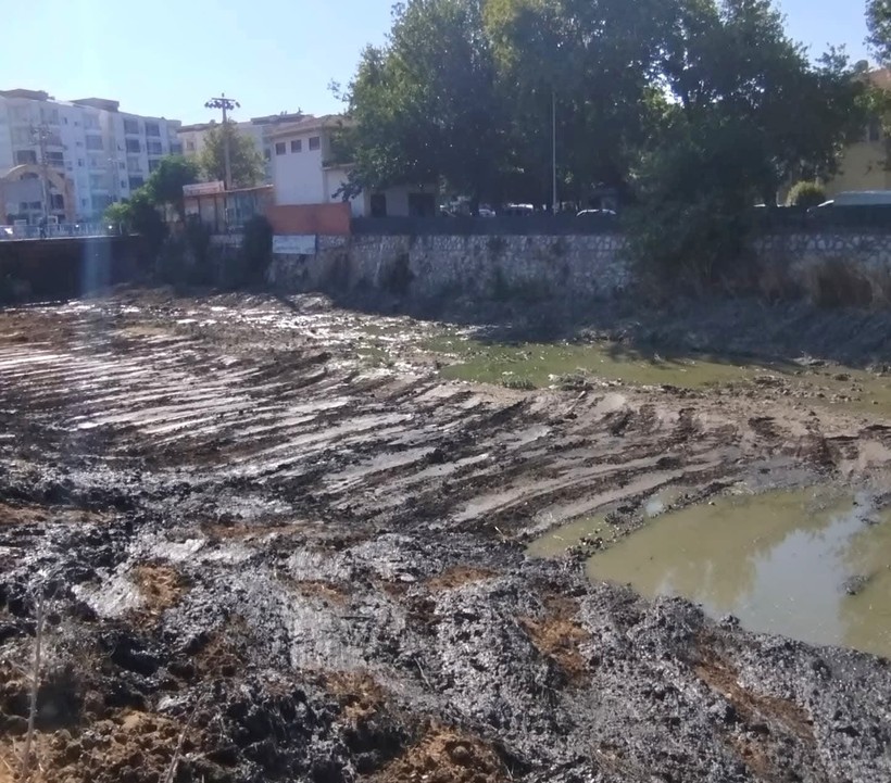  Edremit Çayı Temizleniyor, Kent Nefes Alıyor 